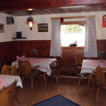 Landhaus Hofer *